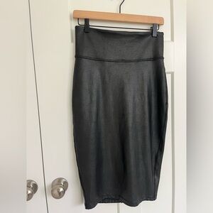 SPANX Faux Leather Pencil Skirt Black L High Waist Shaping Knee Length Slimming
